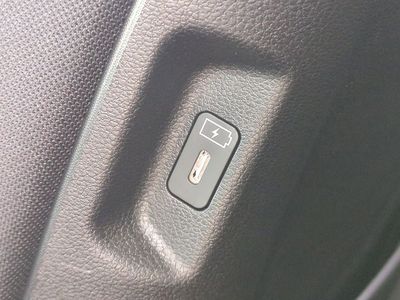 2026 Hyundai SANTA FE HYBRID — photo 18 view