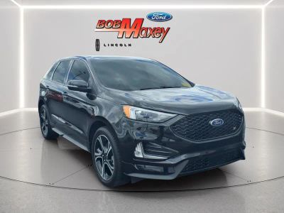 2023 Ford Edge — rear three-quarter view