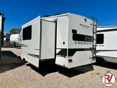 2026 Cougar Half-Ton 23MLE - Photo 6