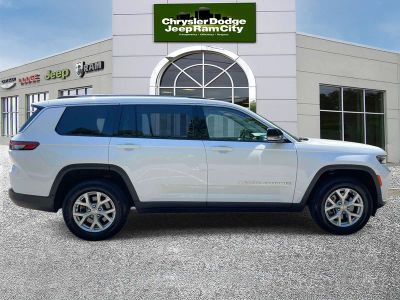 2023 Jeep Grand Cherokee L — detail view