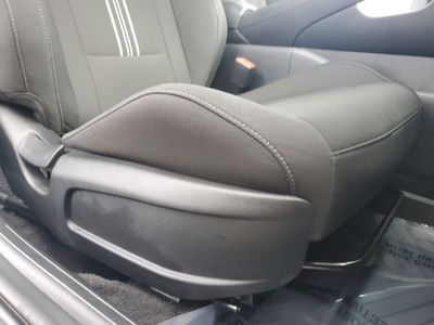 2025 Hyundai Elantra — photo 34 view