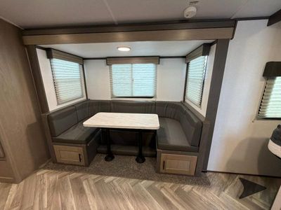 2021 Cruiser Shadow Cruiser — photo 12 view