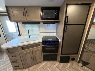 2021 Cruiser Shadow Cruiser — photo 15 view