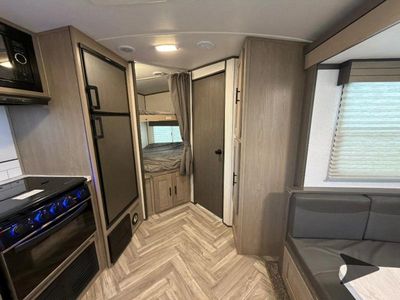 2021 Cruiser Shadow Cruiser — photo 13 view