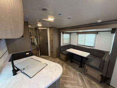 2021 Cruiser Shadow Cruiser — photo 11 view