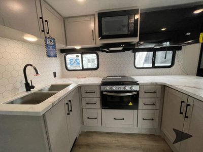 2026 Jayco Jay Feather - Photo 22