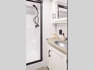 2026 Venture RV SportTrek Touring Edition — photo 8 view
