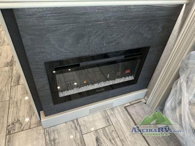 2026 Fleetwood RV Discovery LXE - Photo 12