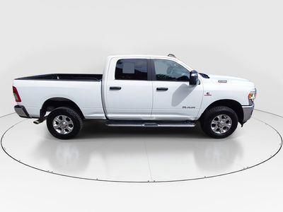 2024 Ram 2500 — photo 8 view