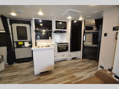 2025 Jayco Jay Feather - Photo 10