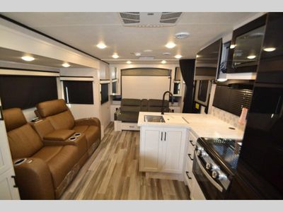 2025 Jayco Jay Feather - Photo 8