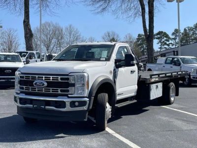 2026 Ford F-550SD — detail view