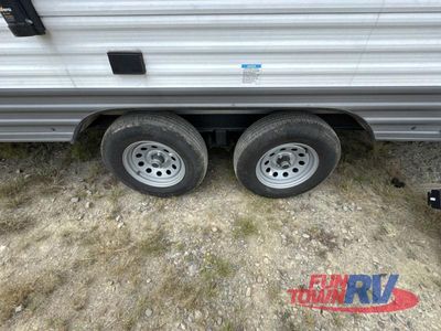 2024 Prime Time RV Avenger - Photo 12