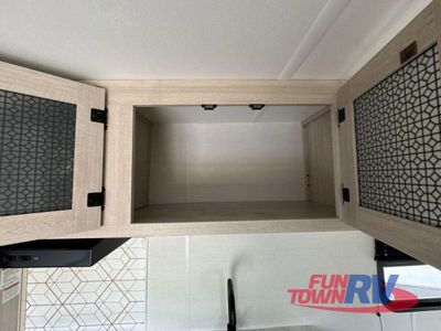 2024 Prime Time RV Avenger - Photo 23