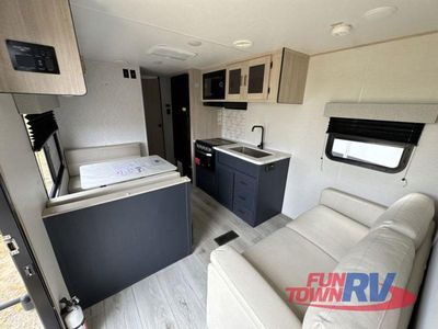 2024 Prime Time RV Avenger - Photo 17