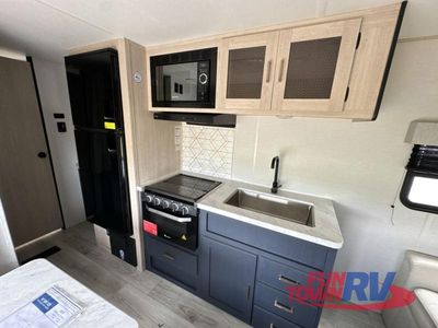 2024 Prime Time RV Avenger - Photo 18