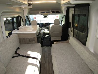 2026 Thor Motor Coach PALLADIUM — photo 9 view