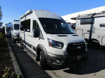 2026 Thor Motor Coach PALLADIUM — front three-quarter view