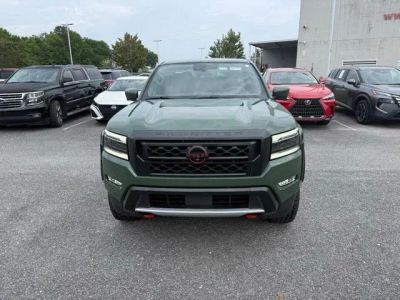 2024 Nissan Frontier - Photo 2
