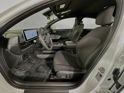 2024 Hyundai IONIQ 6 — photo 12 view