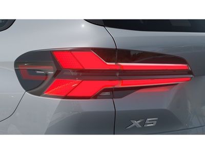 2026 BMW X5 xDrive40i — photo 8 view