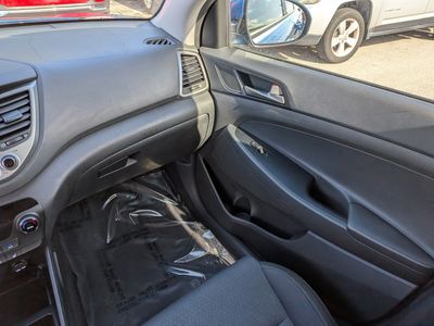 2018 Hyundai Tucson — photo 18 view