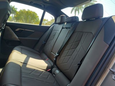 2026 BMW 5 Series — photo 11 view