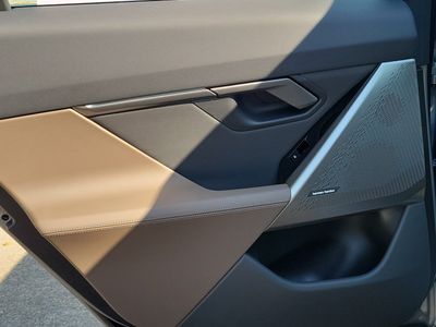 2026 BMW 5 Series — photo 10 view