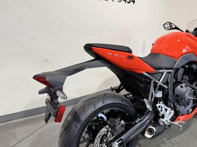 2026 Suzuki GSX-8R — photo 11 view