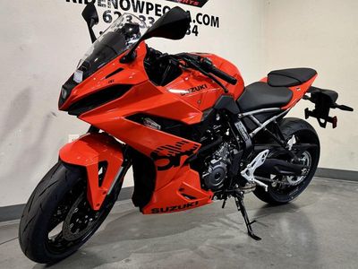 2026 Suzuki GSX-8R — side profile view