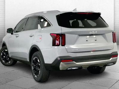 2026 Kia Sorento — rear three-quarter view