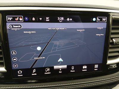 2024 Chrysler Pacifica — photo 17 view