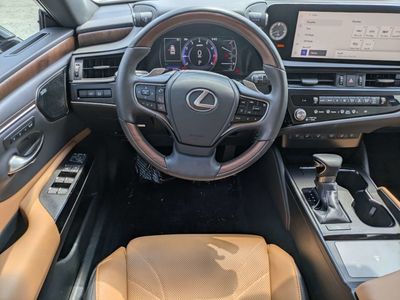 2024 Lexus ES - Photo 12