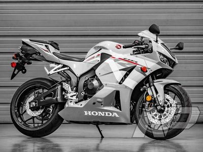 2026 Honda CBR600RR - Photo 1