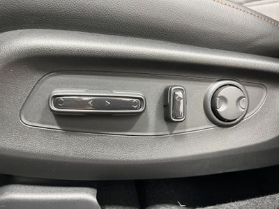 2026 Honda CR-V Hybrid - Photo 12