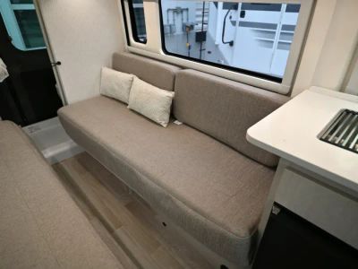 2027 Thor Motor Coach TELLARO — photo 14 view