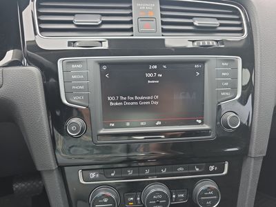 2016 Volkswagen Golf SportWagen - Photo 11