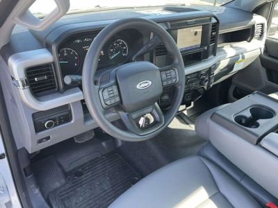 2025 Ford Chassis Cab — photo 11 view