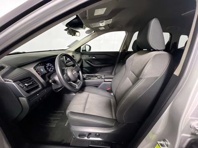 2024 Nissan Rogue — photo 12 view