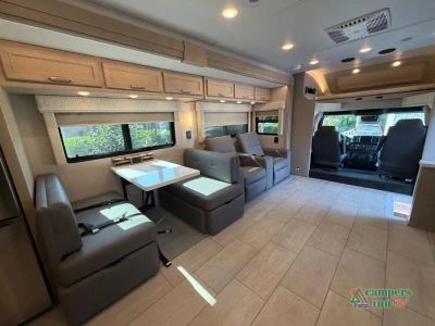 2027 Renegade Verona — photo 15 view