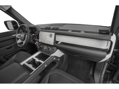 2026 Land Rover Defender 110 — photo 12 view