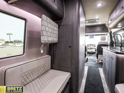 2025 OGV Luxury Coach V-RV - Photo 13