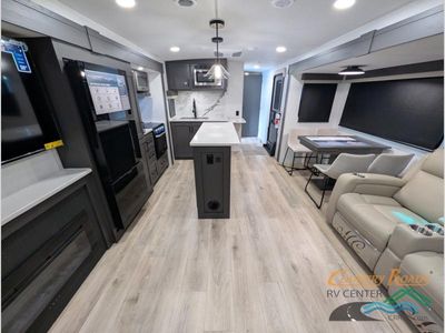 2026 Forest River Flagstaff Super Lite — photo 13 view