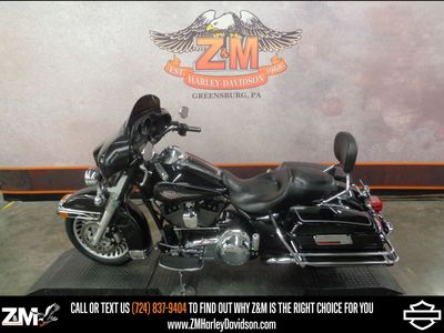 2013 Harley-Davidson Electra Glide Classic — interior view