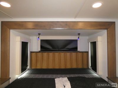 2025 Alliance RV Paradigm — photo 15 view