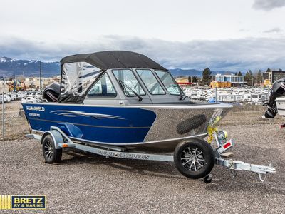 2026 Alumaweld Stryker — front three-quarter view