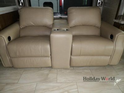 2018 Tiffin Motorhomes Phaeton - Photo 10