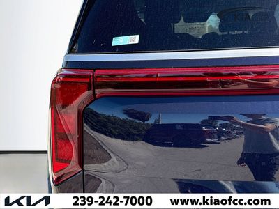 2026 Kia Carnival — photo 9 view