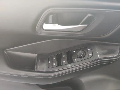 2024 Nissan Rogue — photo 16 view
