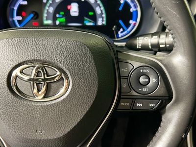2022 Toyota RAV4 Hybrid - Photo 17